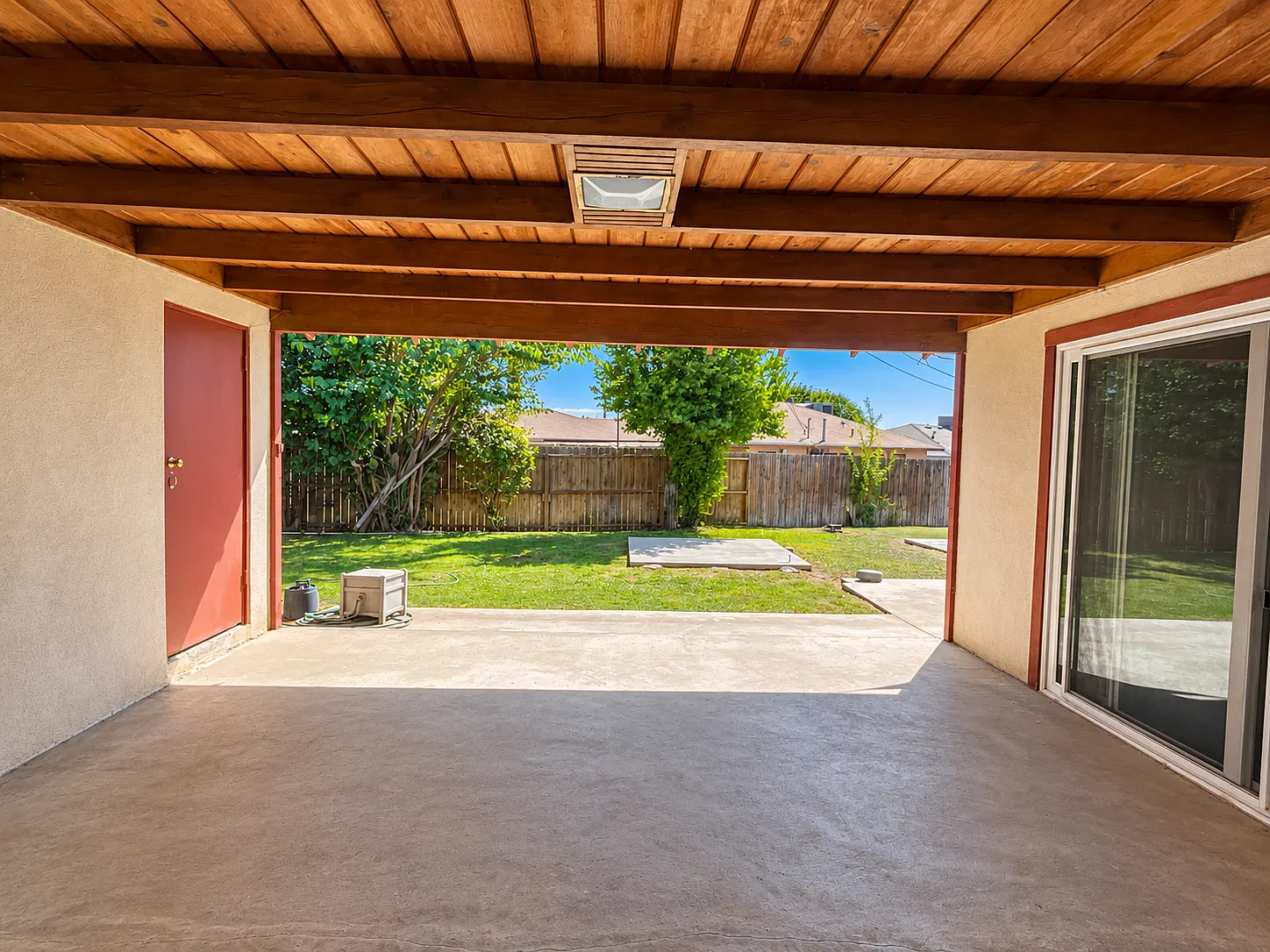 3 bed, 1560 sqft, $2,450 — Photo 4