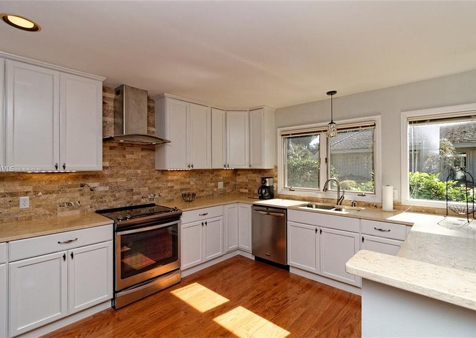 1st image of 133 Moss Creek Dr