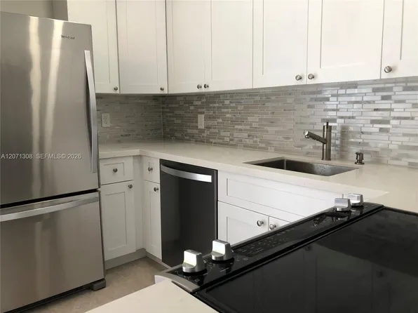 7801 NE 4th Ct APT 315, Miami, FL 33138