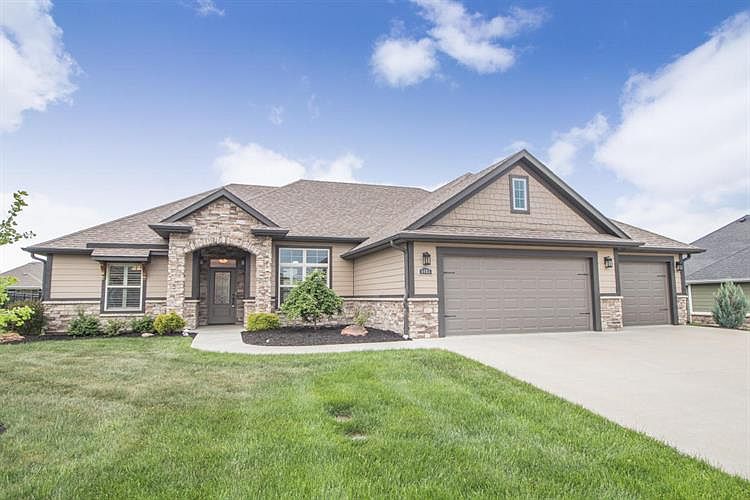 1st image of 6402 Upper Bridle Bend Dr