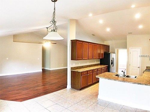 4th image of 1537 Blue Sky Blvd