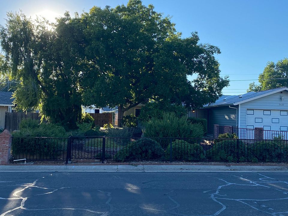 1st image of 3432 Francis Dr