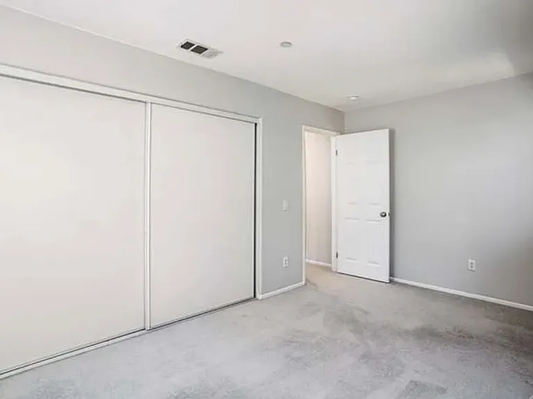 25963 Newport Ave — Photo 16