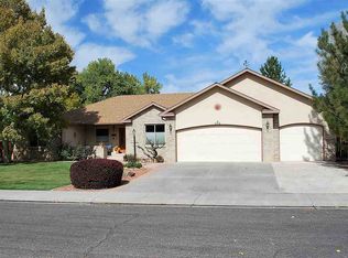 692 Moonridge Cir, Grand Junction, CO 81505
