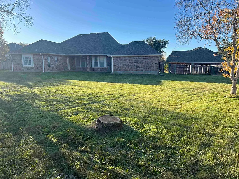 3213 Greta Ct — Photo 13