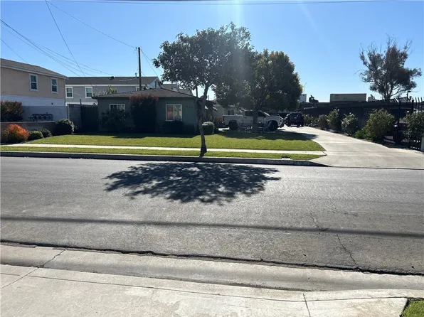 9100 Park St, Bellflower, CA 90706