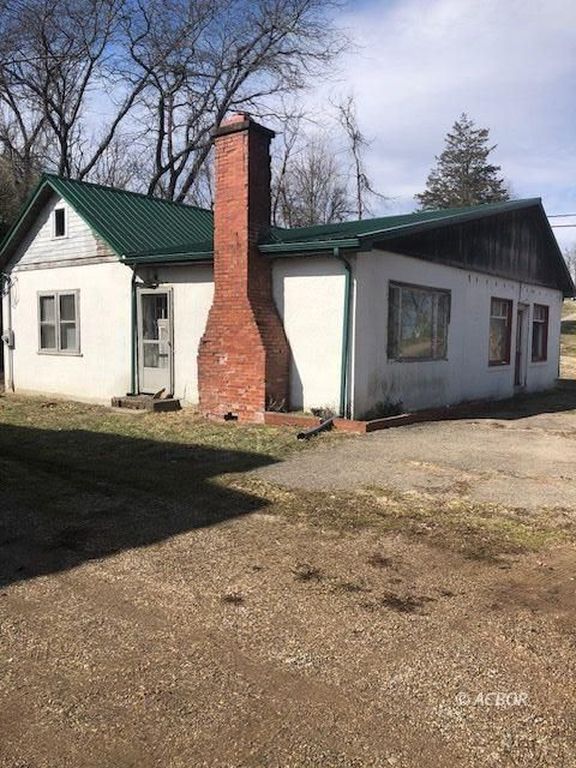 Real estate listing image