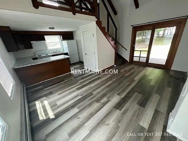 2 bed, 800 sqft, $1,800 — Photo 2