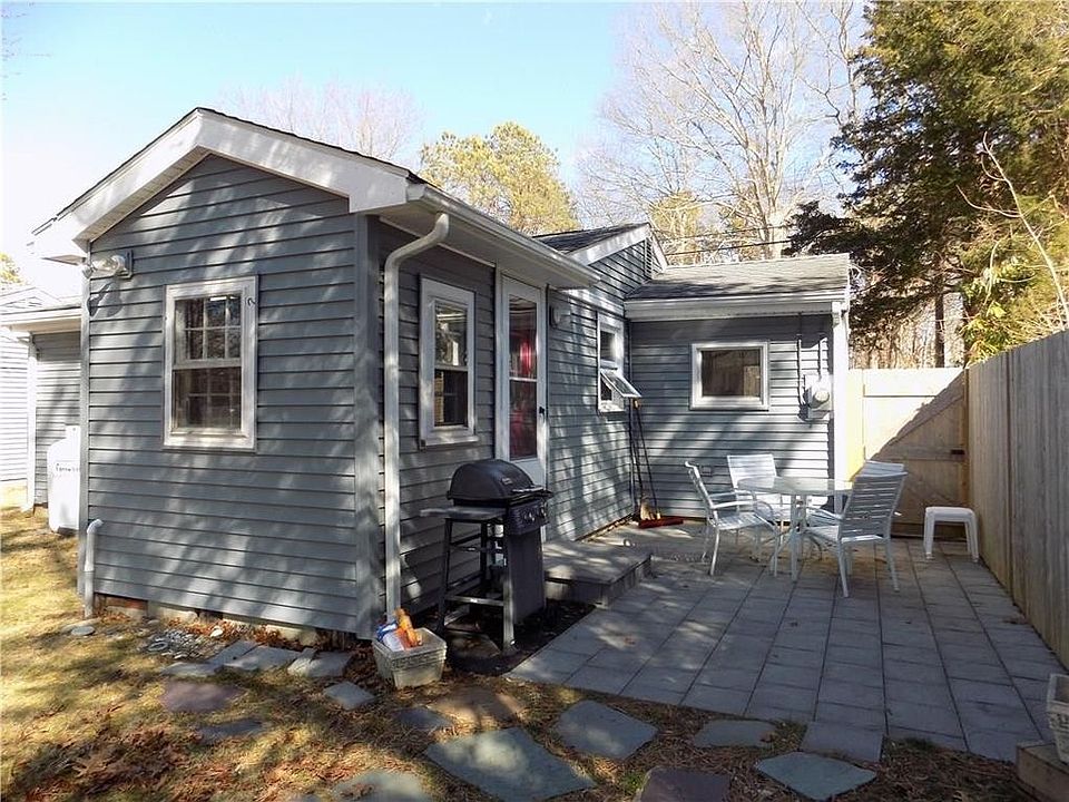 2nd image of 101 Ridgewood Rd