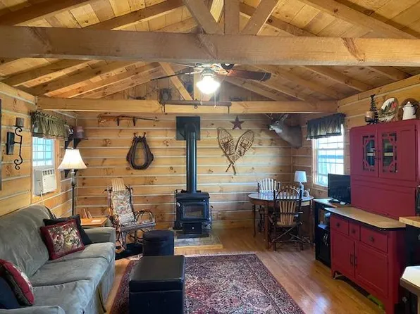 16115 E Oil Creek Ln, Cannelton, IN 47520