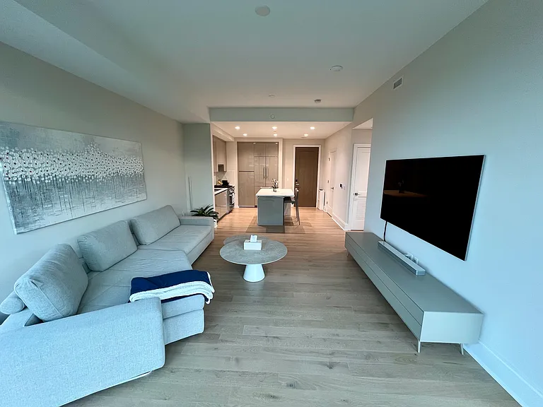 7887 Jones Branch Dr — Photo 5
