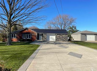 13651 Bebra Dr, La salle, MI 48145
