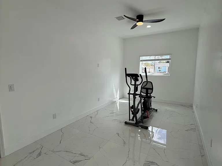 6319 Southgate Blvd — Photo 24