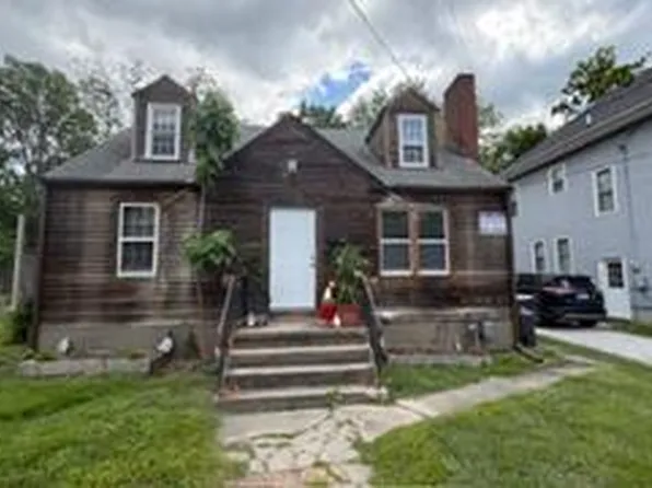 310 N 9th St, Columbia, MO 65201