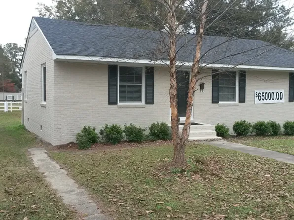 115 S Canal St, Whiteville, NC 28472