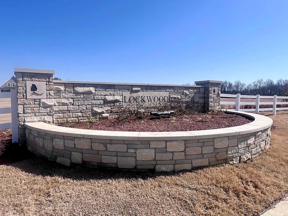 2nd image of 4848 Annabell Cir S