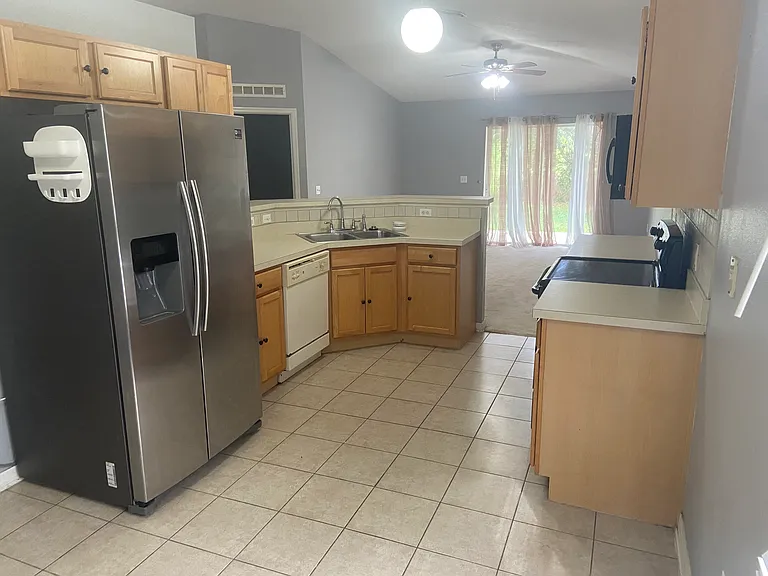 2179 Tealwood Cir — Photo 4