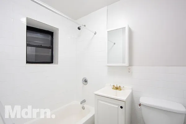 Rented by Mdrn Residential | media 20