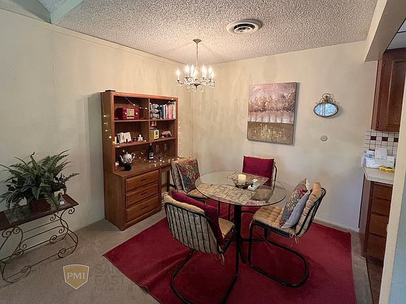 Dinning Area_12212022