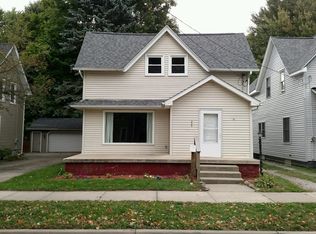 429 S Sheldon St, Charlotte, MI 48813