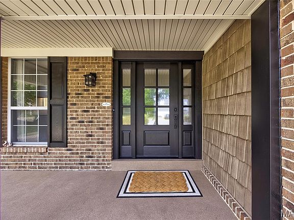 3rd image of 9 Carriage Way E