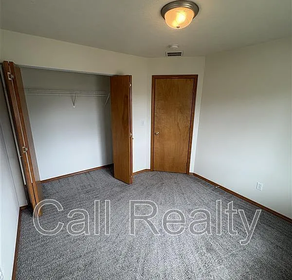 18716 E Augusta Ct — Photo 12