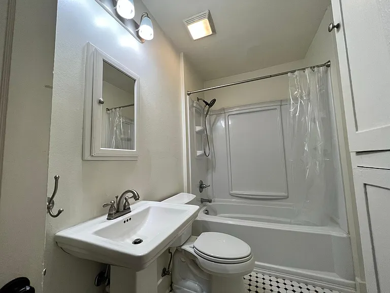 2014 Scott St #2 — Photo 9