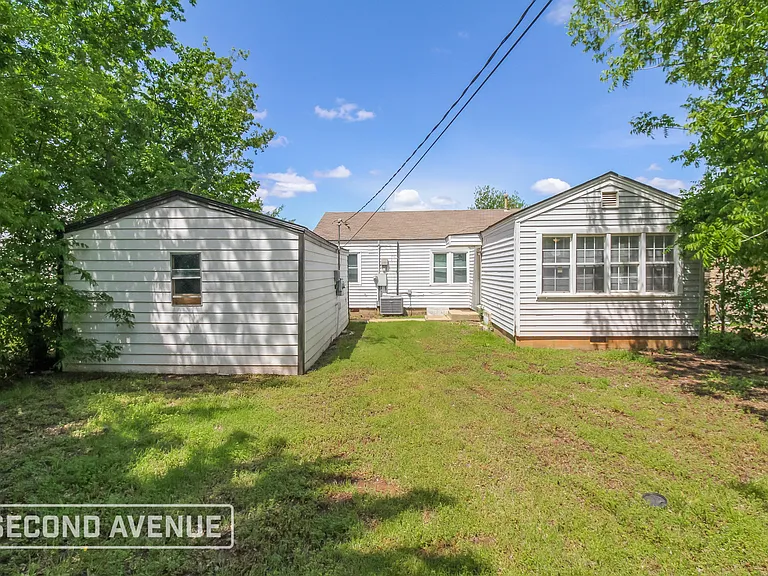110 E Myrtle Dr — Photo 23