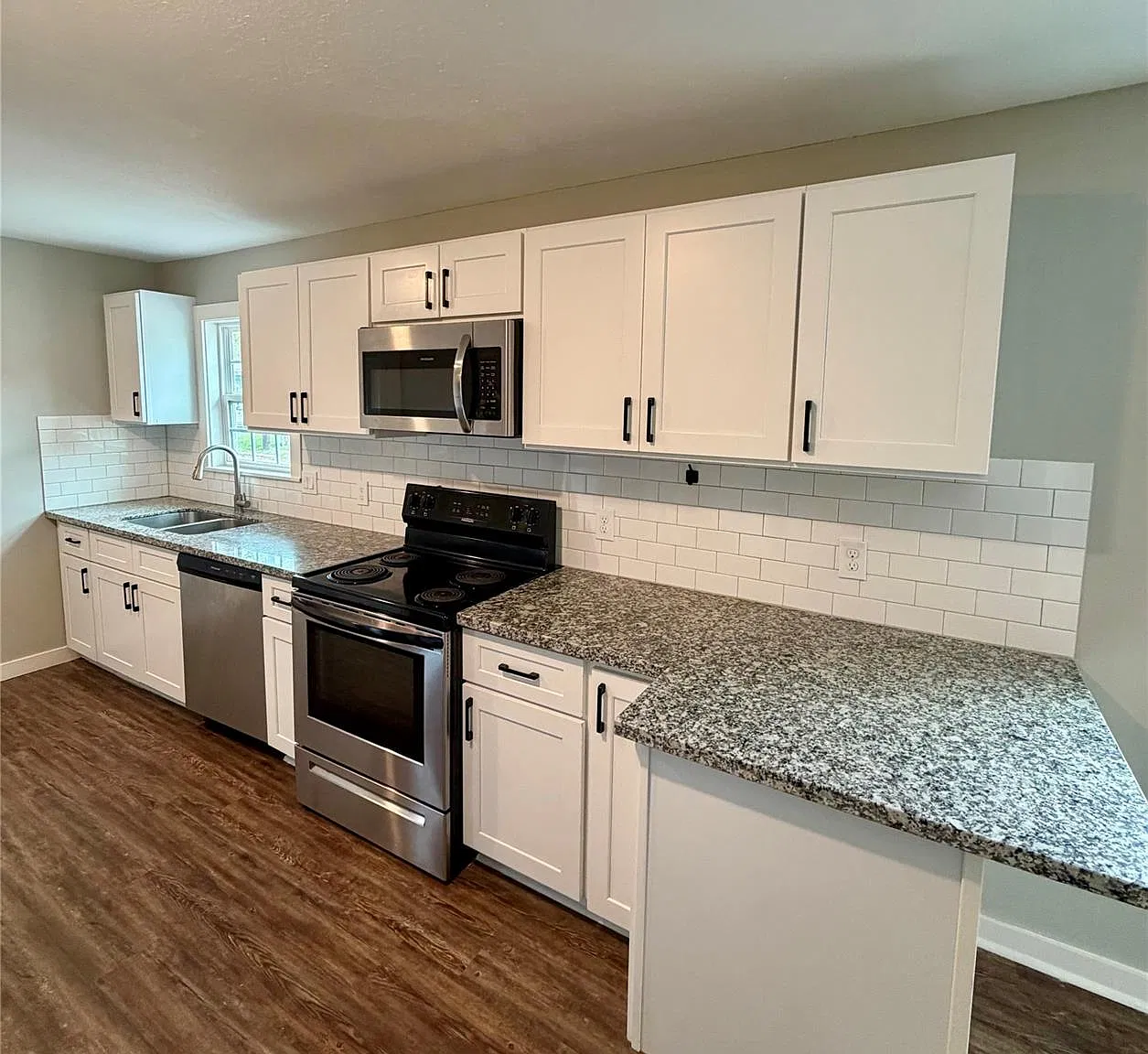 2 bed, 1.0 bath, 720 sqft, $1,500 — Photo 3