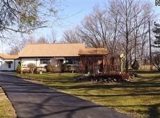 4527 Center Rd, Brunswick, OH 44212