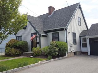 12 Morgan St, Newport, RI 02840