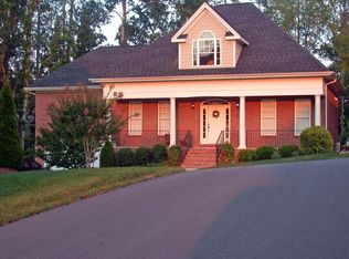 1211 Town Side Dr, Apex, NC 27502