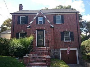 29 Cerdan Ave, West Roxbury, MA 02132