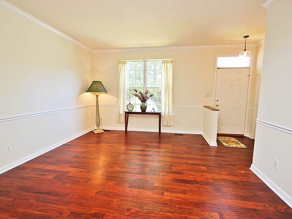 3rd image of 1300 Banyan Cir
