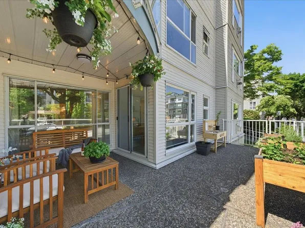 2339 Shaughnessy St #104, Pt Coquitlam, BC V3C 3E2