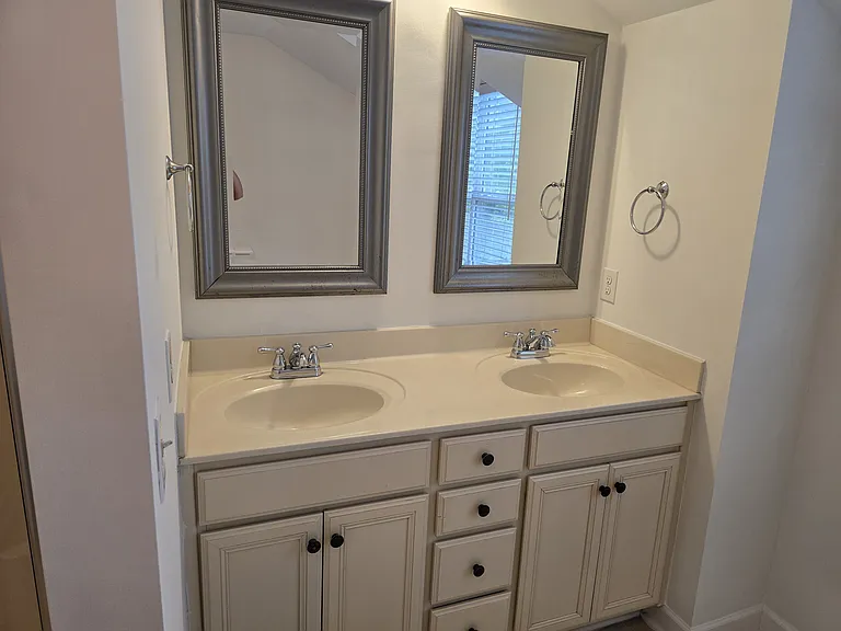 4808 Landover Keep Pl — Photo 32