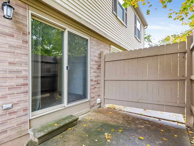 3034 Forest Creek Ct — Photo 29