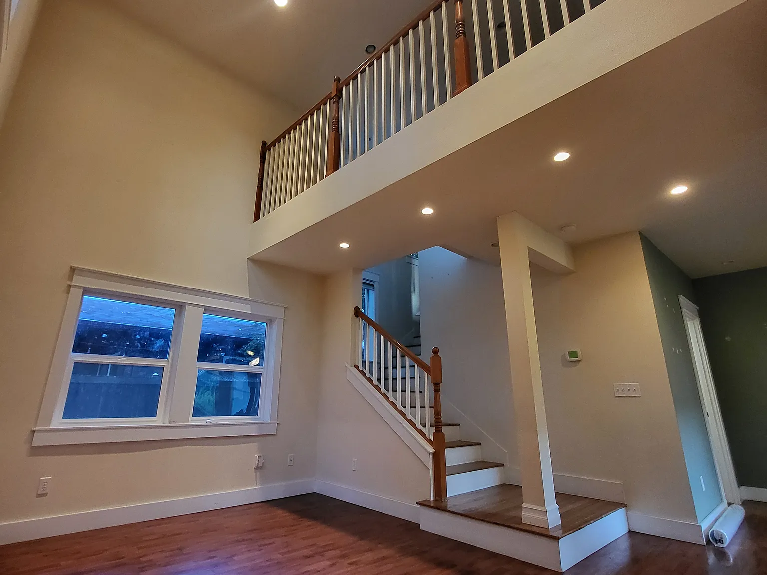 1003 Legion Way SE — Photo 3