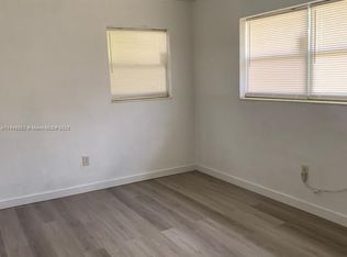 171 NW 70th St #2, Miami, FL 33150