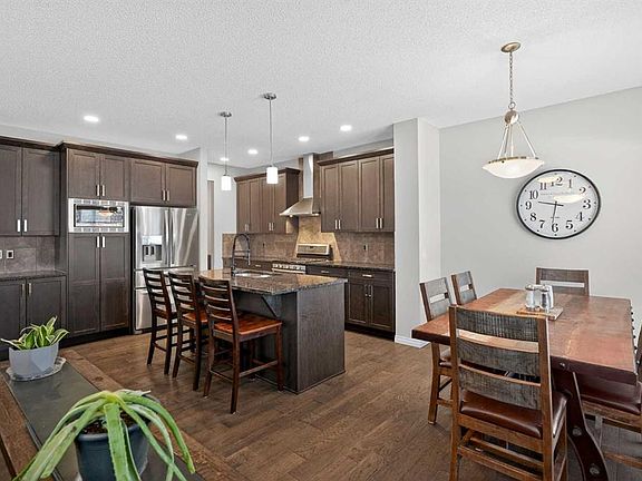 5th image of 20 S Mount Rae Ter