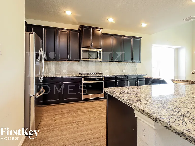 24323 Huntcliff Dr — Photo 4