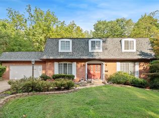 10 Powder Creek Dr, Belleville, IL 62223