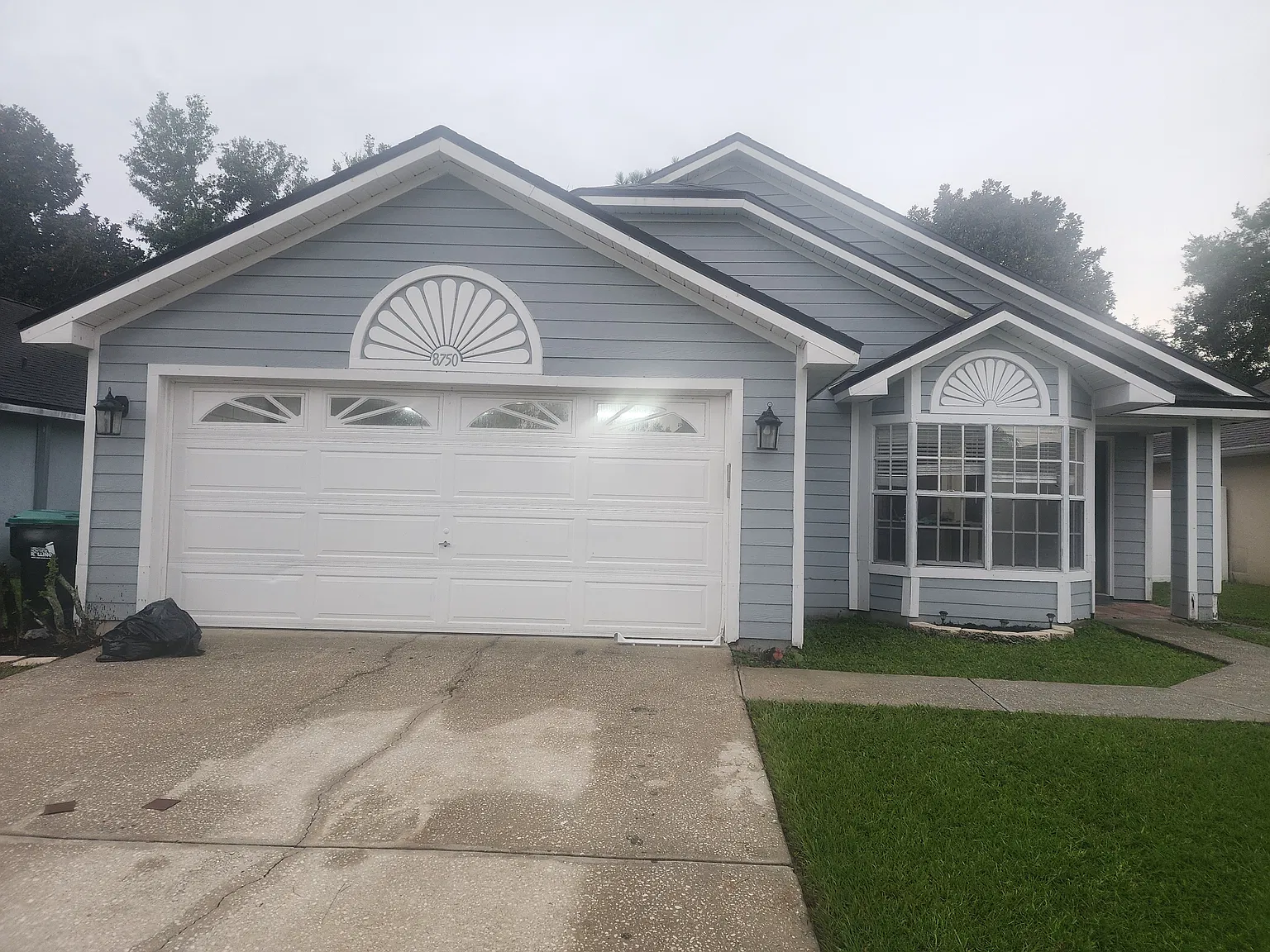 3 bed, 1239 sqft, $2,450 — Photo 2