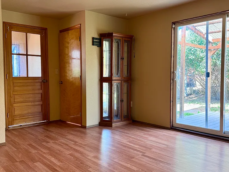 9323 S M St — Photo 15
