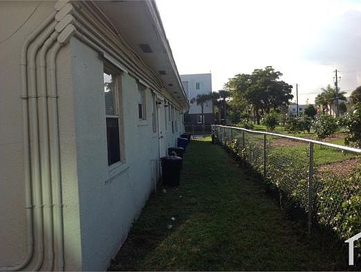 2nd image of 742 NW 13th Ter APT 4