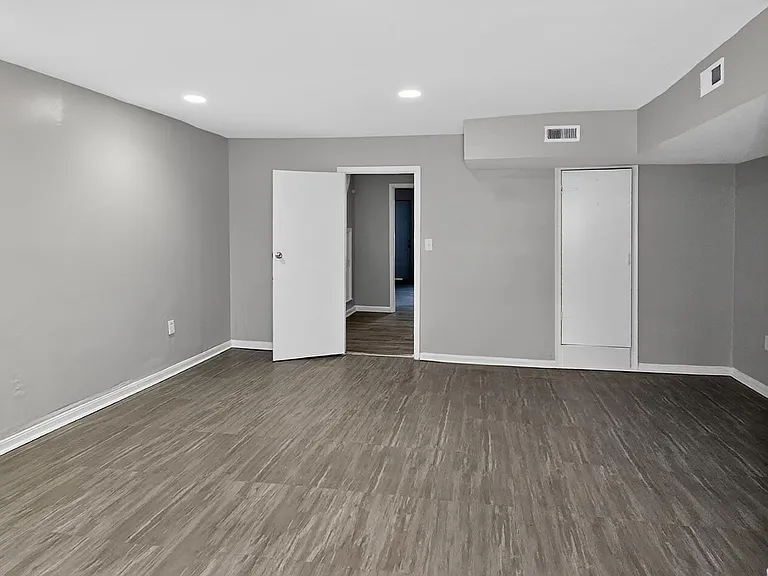 1119 Montello Ave NE — Photo 80
