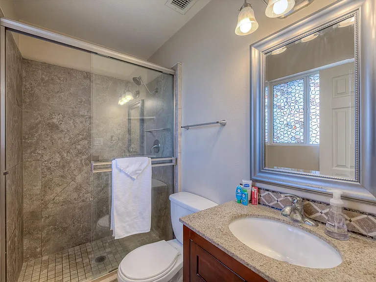 8031 E Oak St — Photo 18