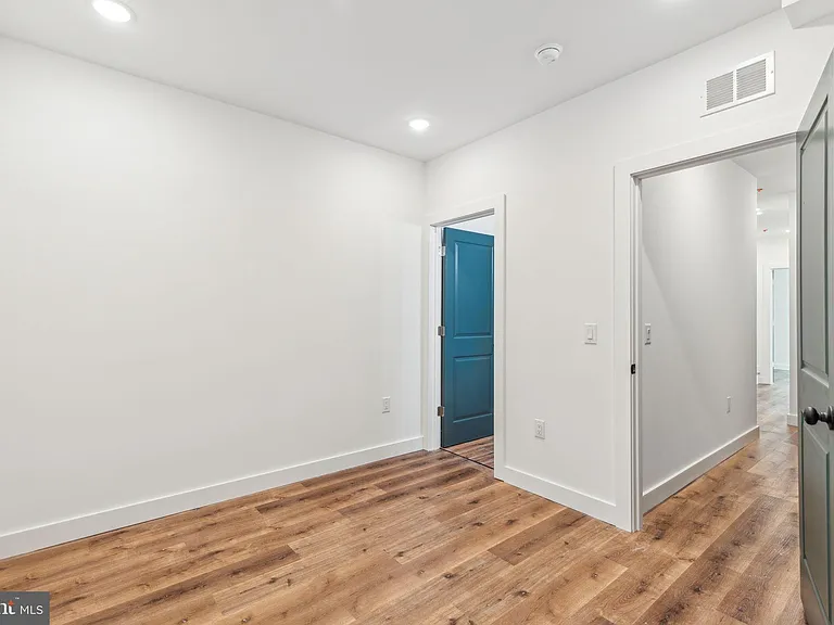415 W York St #1 — Photo 18
