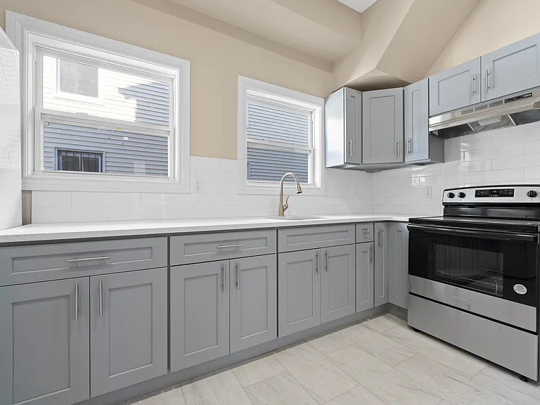 460 S 6th Ave #1 — Photo 12
