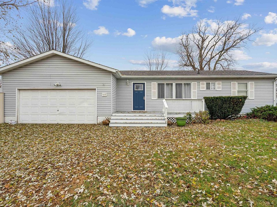 1st image of 414 Main St